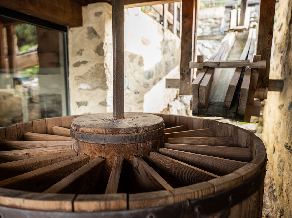 Moulin, Mont-Noble, à Mase, eau, pain seigle