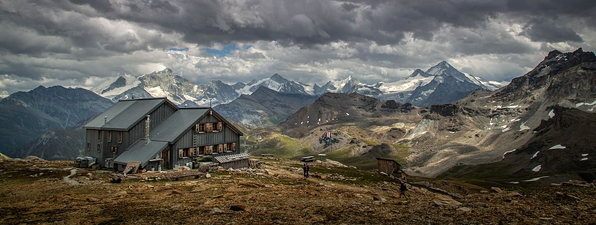 Cabane des Becs de Bosson, Val d'Hérens, Réchy