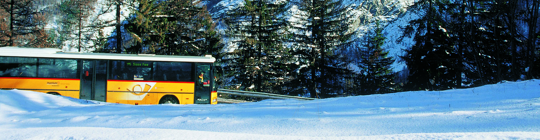 Bus Postal à Mont-Noble, Nax région